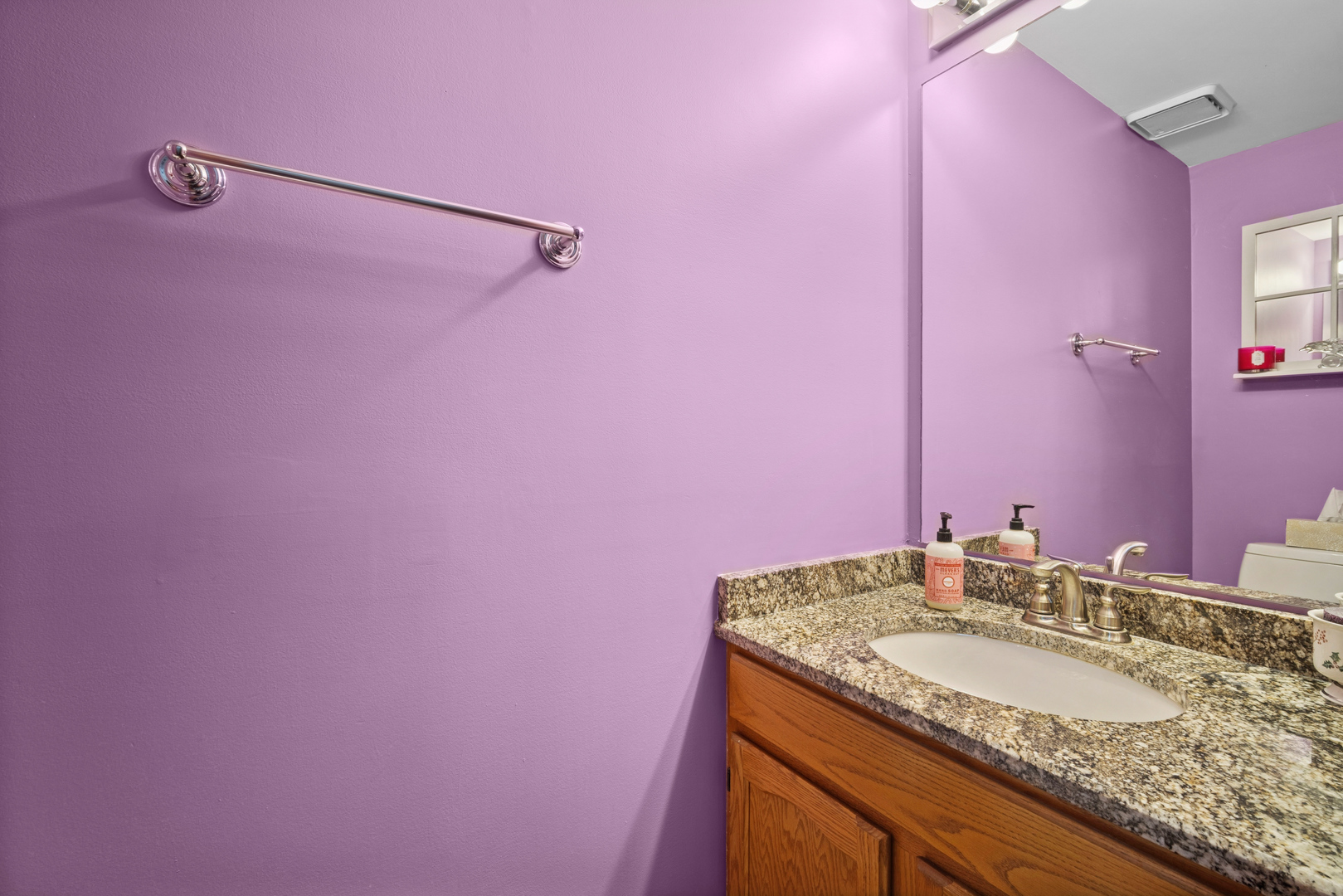 105 Red Cedar Drive, Streamwood, IL 60107