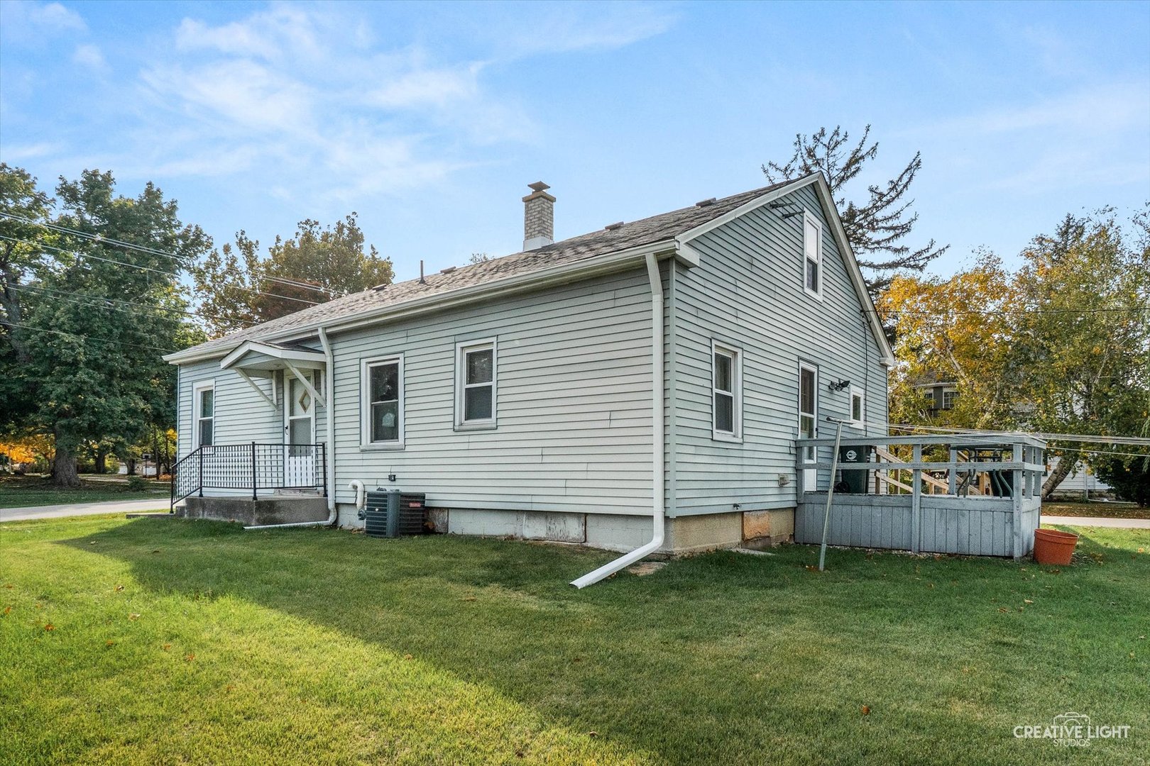 2 N Van Buren Street, Newark, IL 60541
