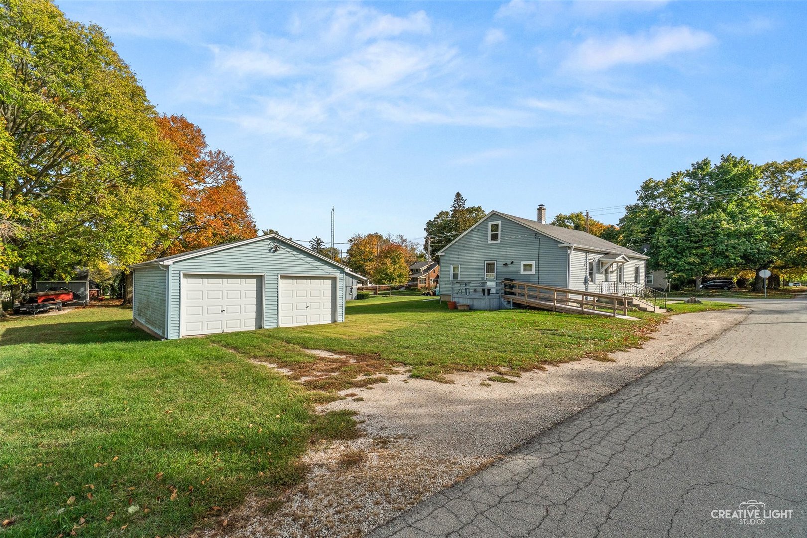 2 N Van Buren Street, Newark, IL 60541