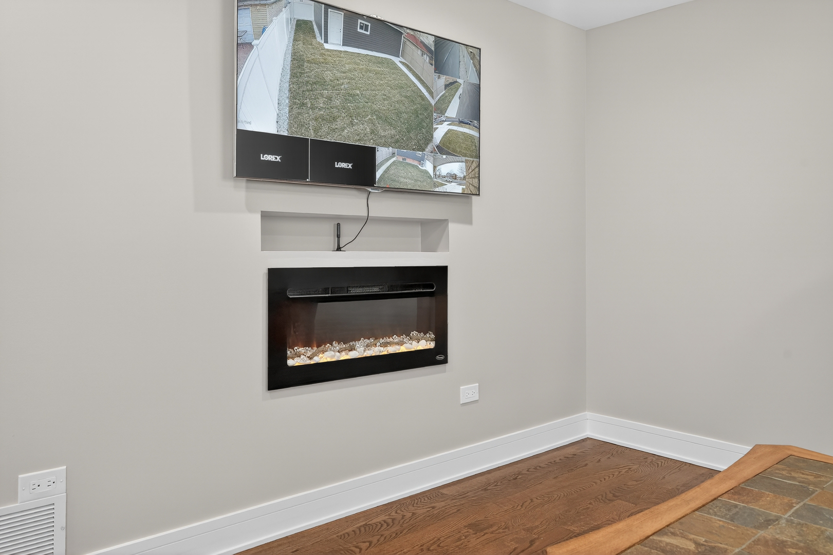 5819 S Newcastle Avenue, Chicago, IL 60638