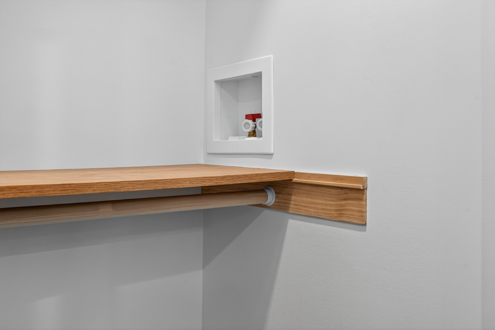 5819 S Newcastle Avenue, Chicago, IL 60638