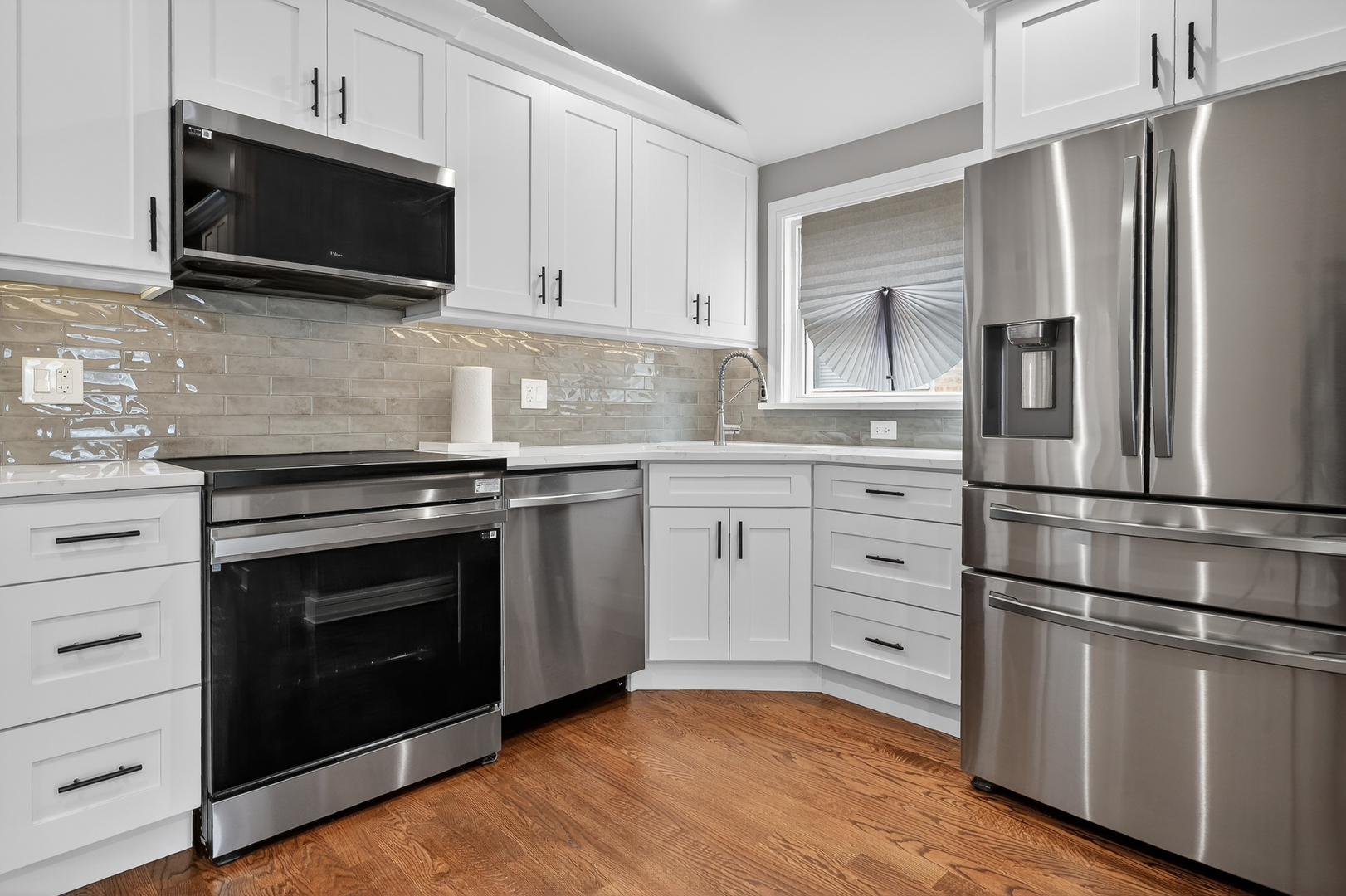 5819 S Newcastle Avenue, Chicago, IL 60638