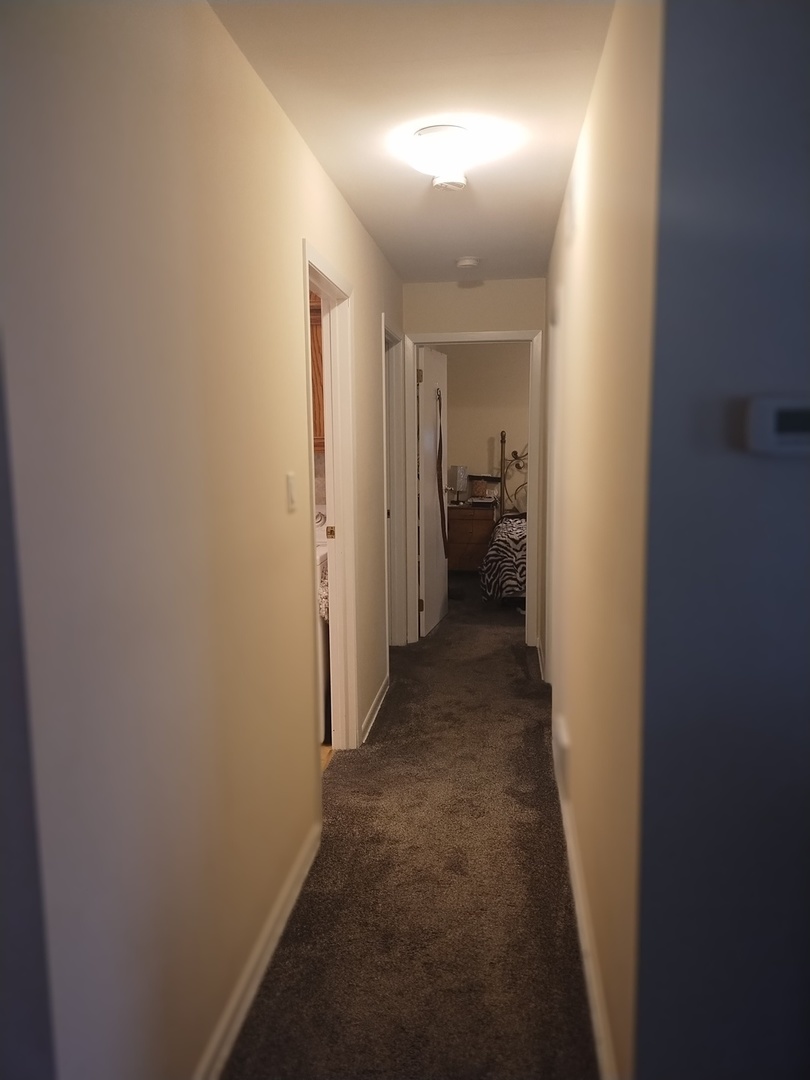 13212 W Playfield Drive, Crestwood, IL 60418