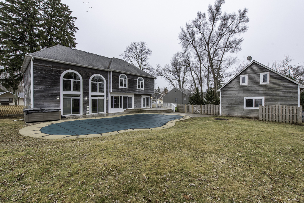 12018 255th Avenue, Trevor, WI 53179