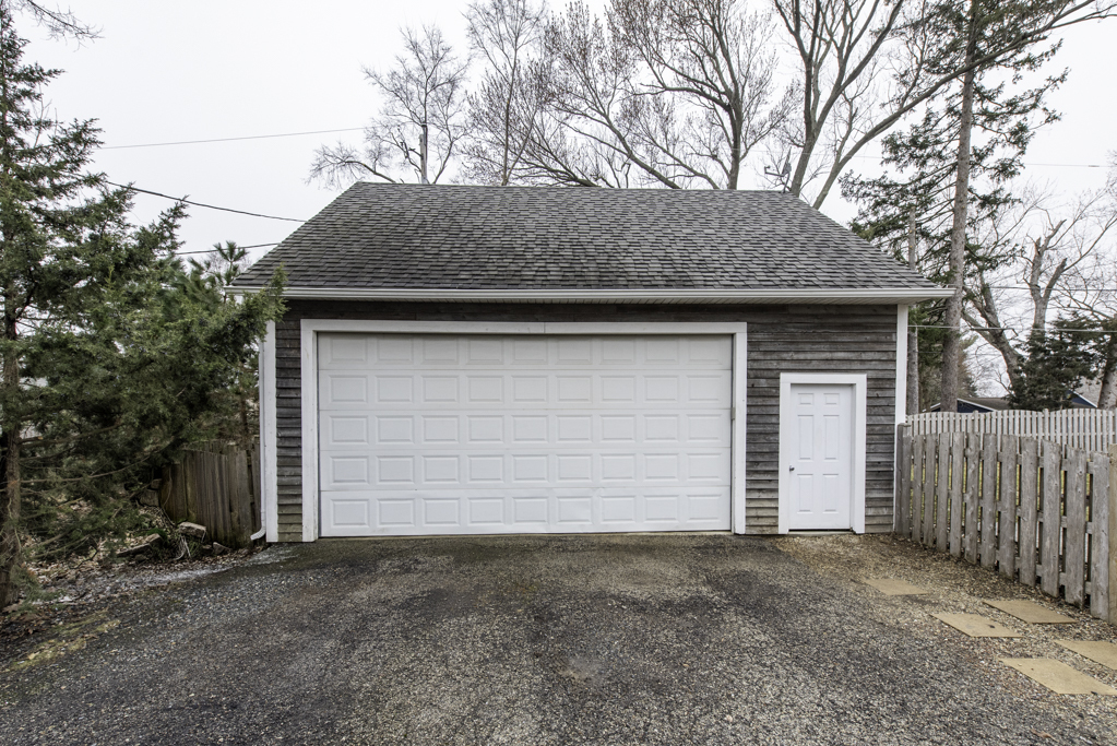 12018 255th Avenue, Trevor, WI 53179