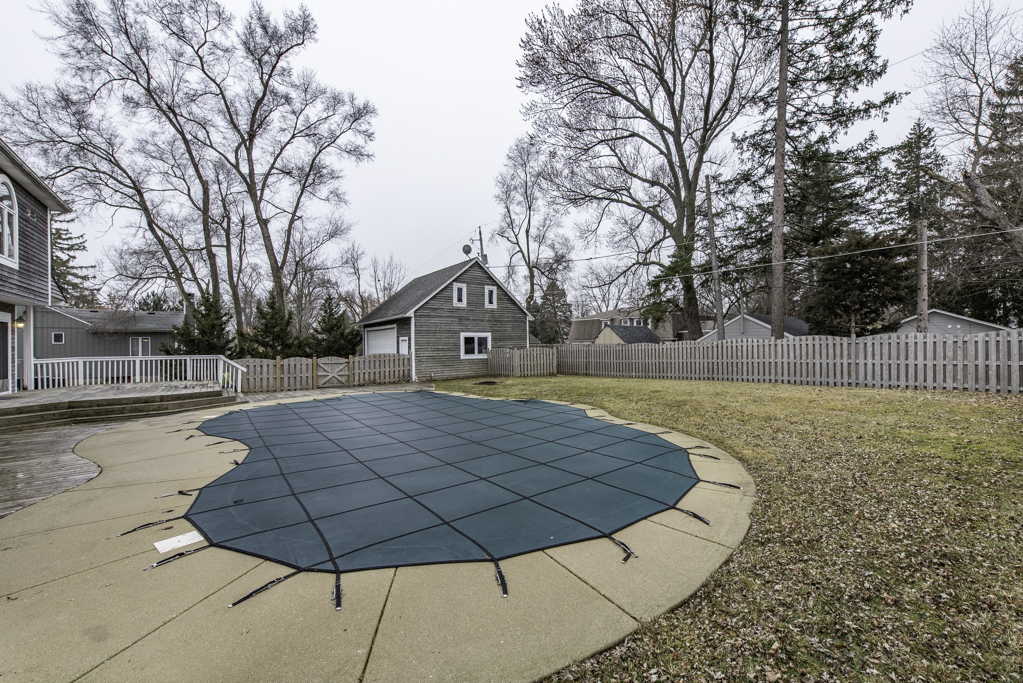 12018 255th Avenue, Trevor, WI 53179