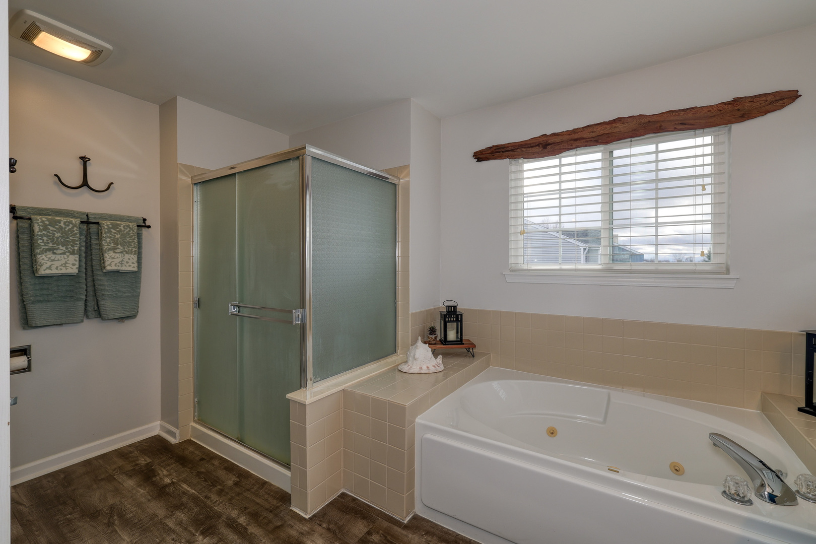 2953 Deerpath Court, Carpentersville, IL 60110