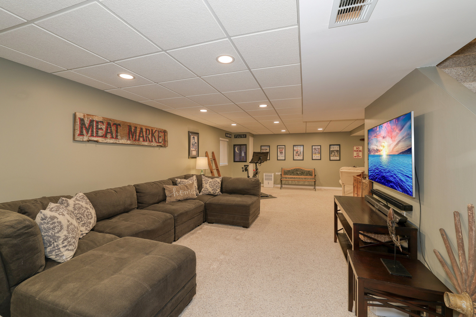 2953 Deerpath Court, Carpentersville, IL 60110