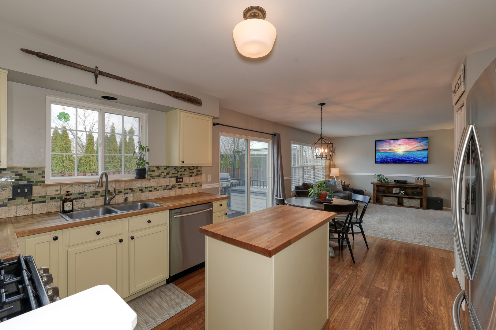 2953 Deerpath Court, Carpentersville, IL 60110