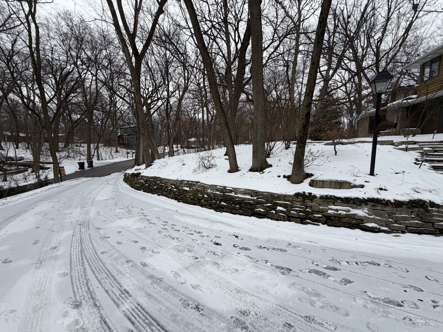 501 Glenwood Trail, Elgin, IL 60120