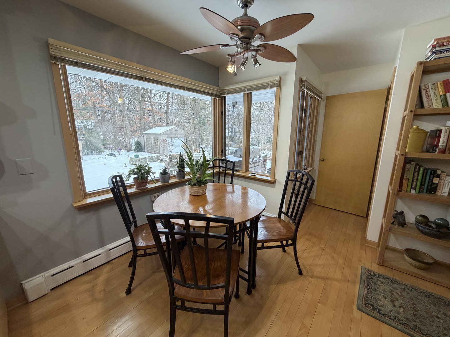 501 Glenwood Trail, Elgin, IL 60120