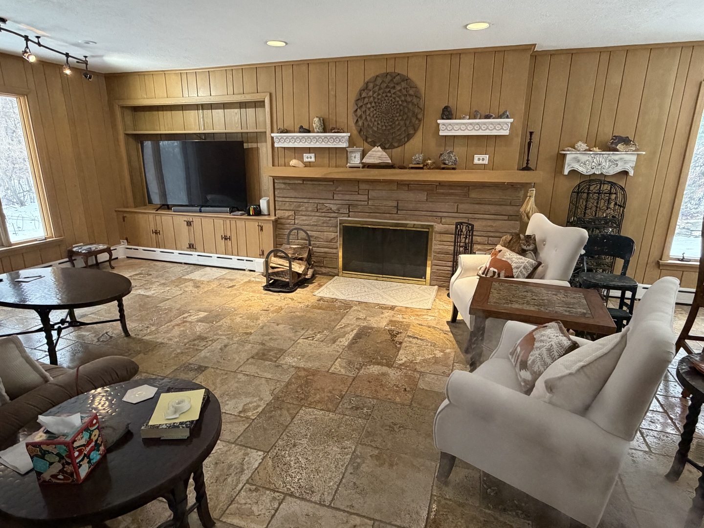 501 Glenwood Trail, Elgin, IL 60120