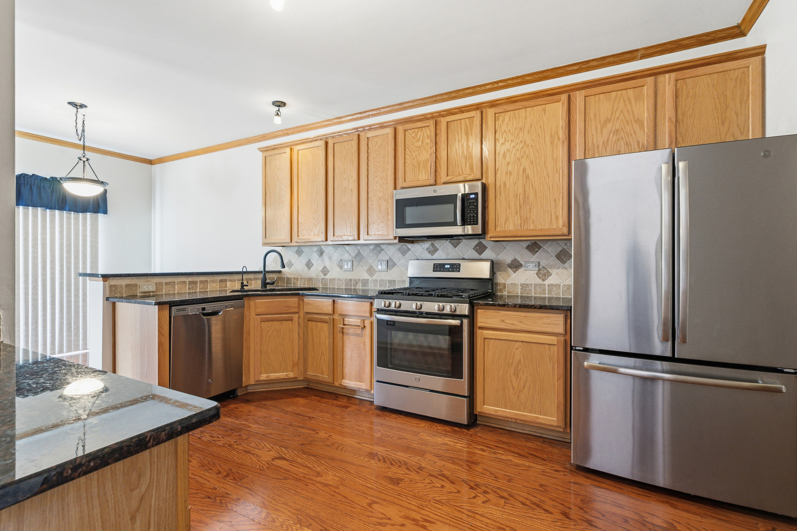 17656 S Gilbert Drive, Lockport, IL 60441