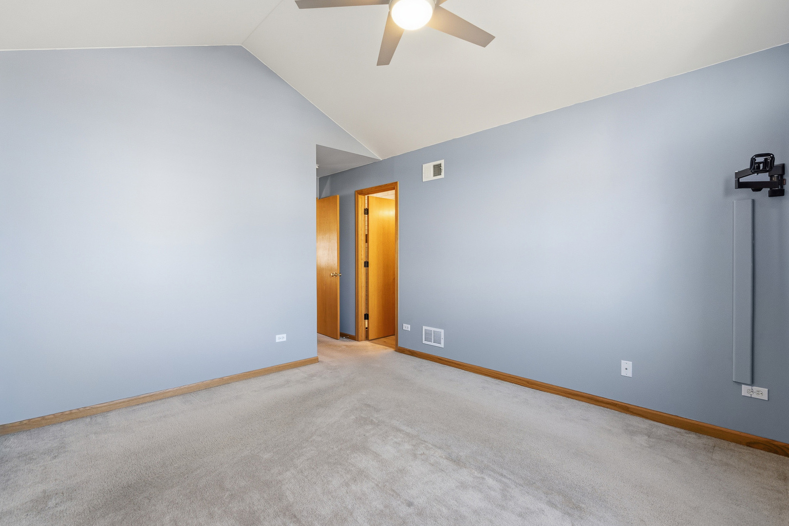 17656 S Gilbert Drive, Lockport, IL 60441