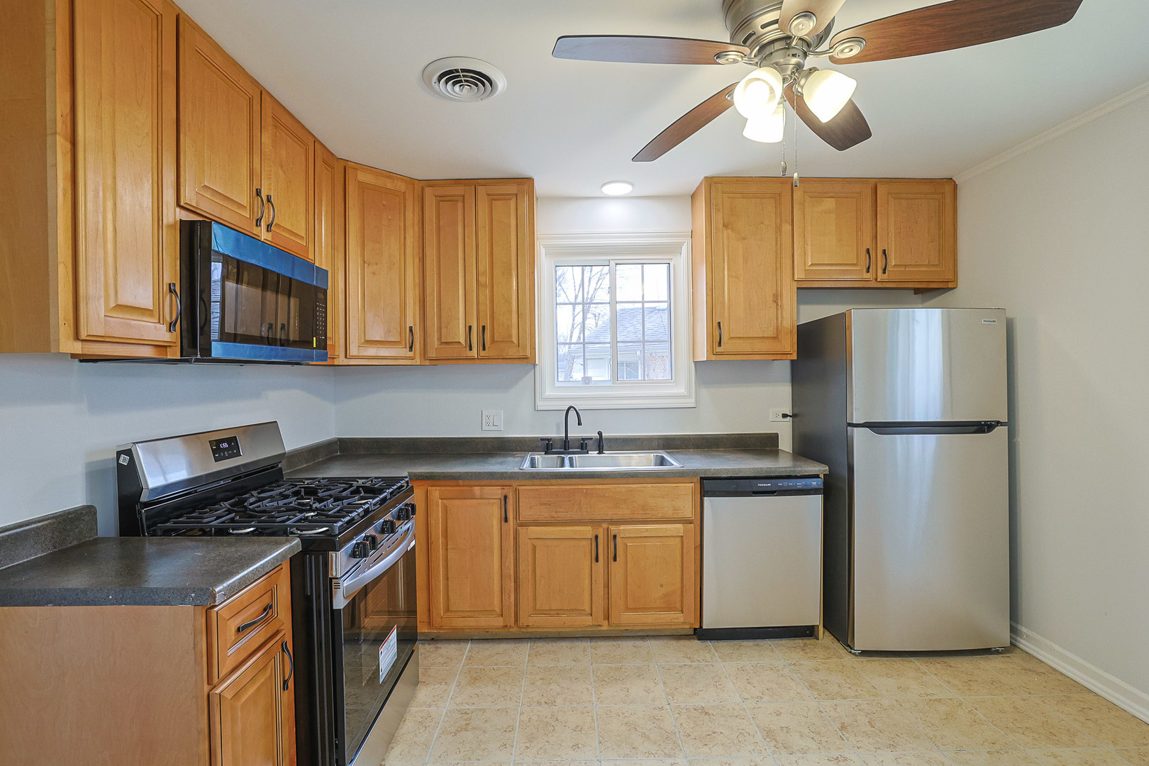 2524 Locust Road, Homewood, IL 60430