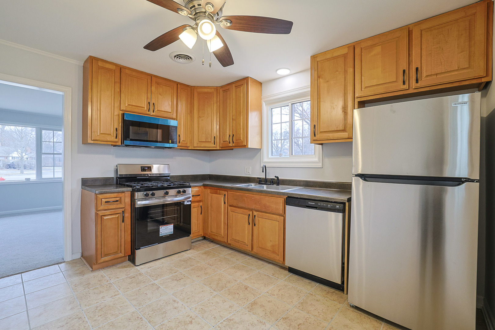 2524 Locust Road, Homewood, IL 60430