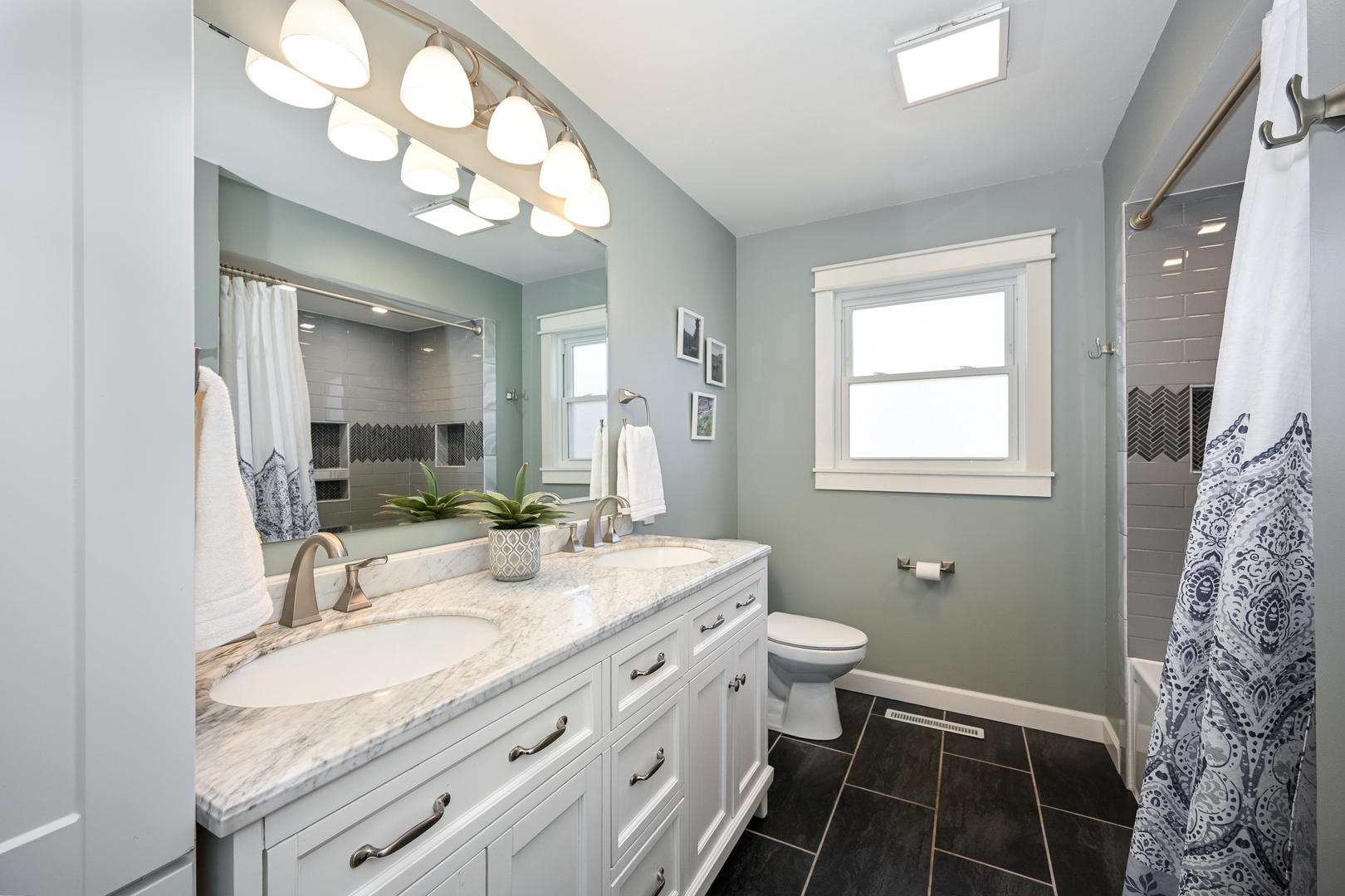 6825 Meadowcrest Drive, Downers Grove, IL 60516