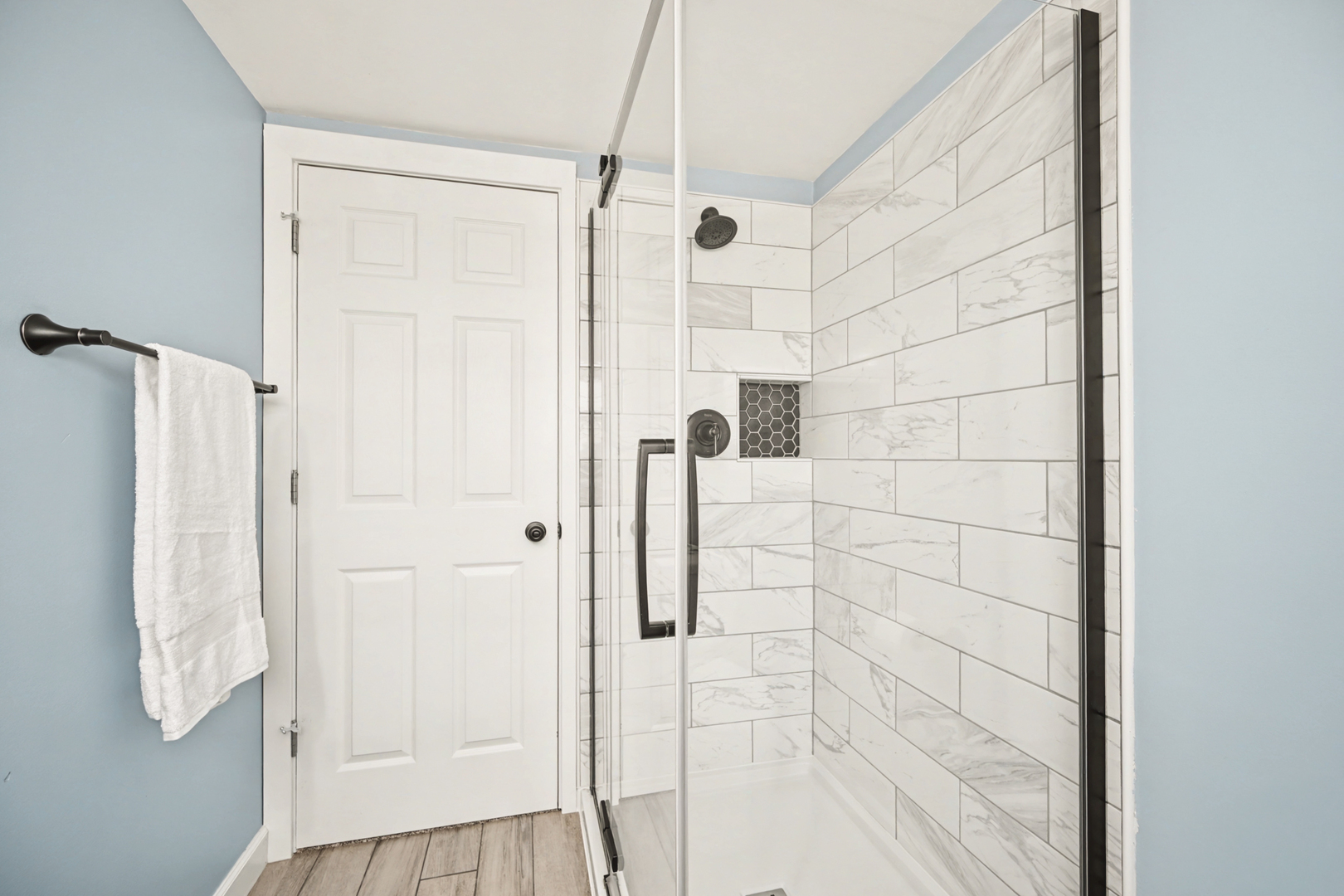 6825 Meadowcrest Drive, Downers Grove, IL 60516