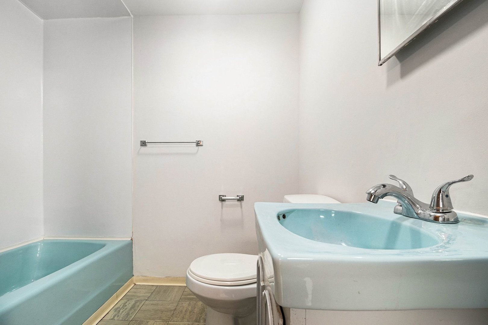 5119 N Menard Avenue, Chicago, IL 60630