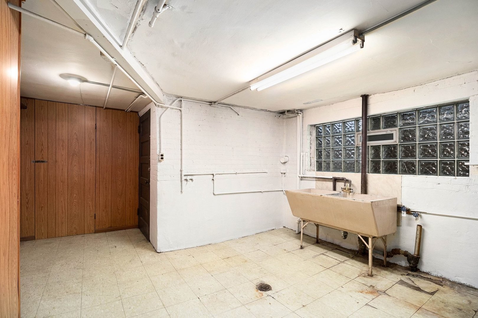 5119 N Menard Avenue, Chicago, IL 60630