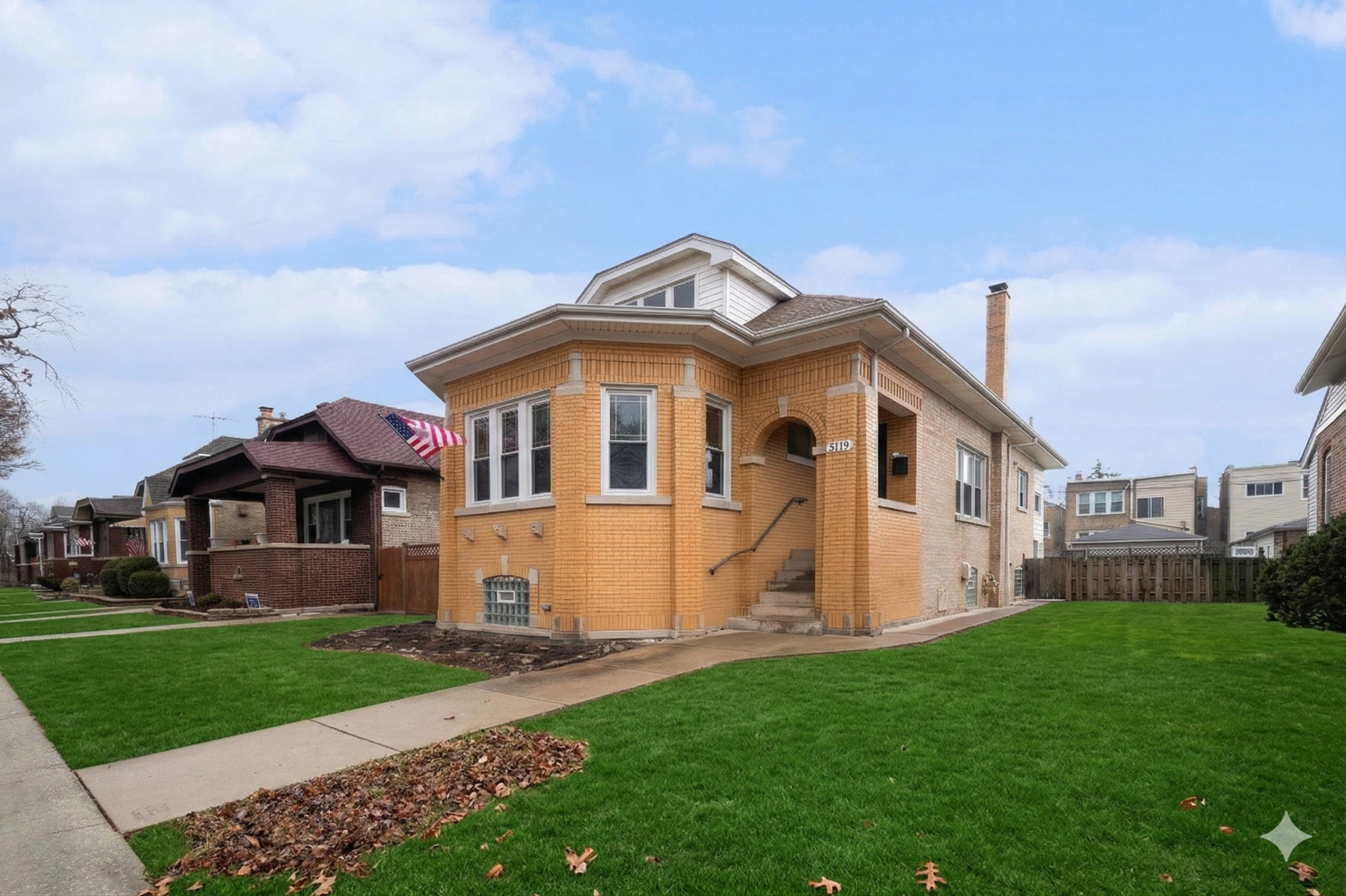 5119 N Menard Avenue, Chicago, IL 60630