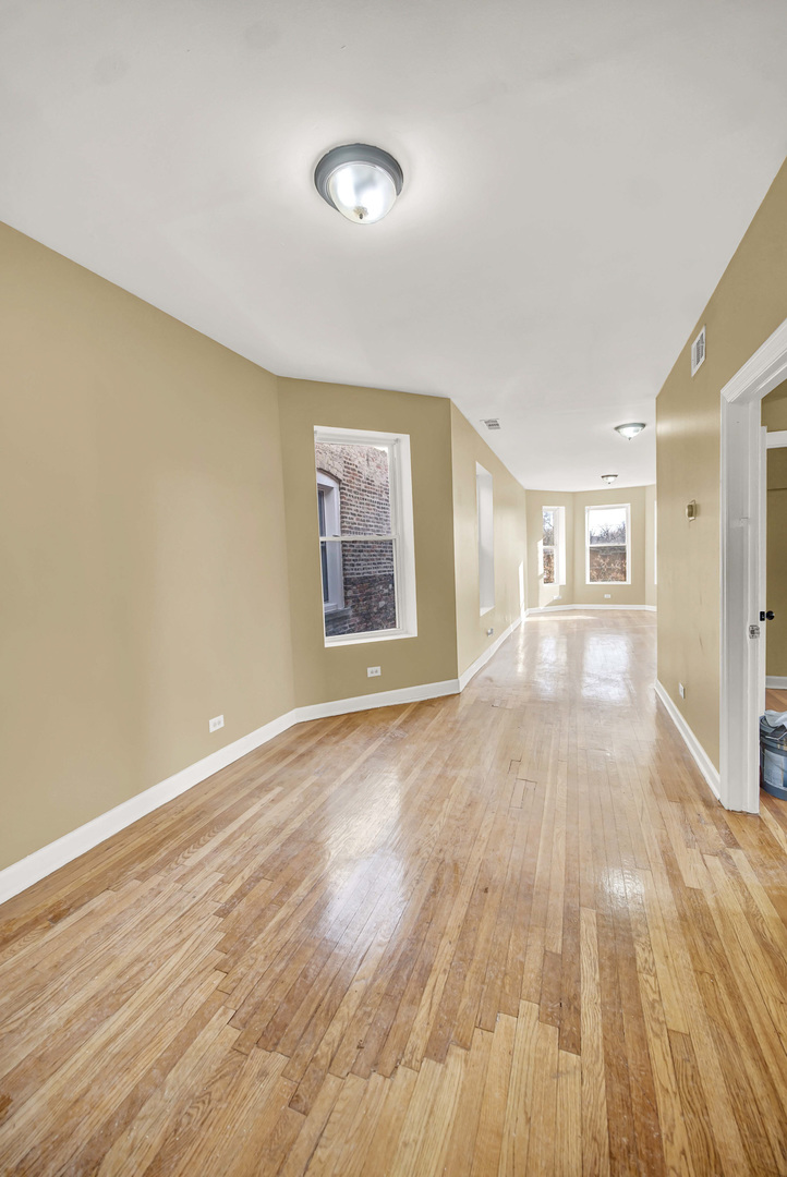 3410 W Walnut Street, Chicago, IL 60624