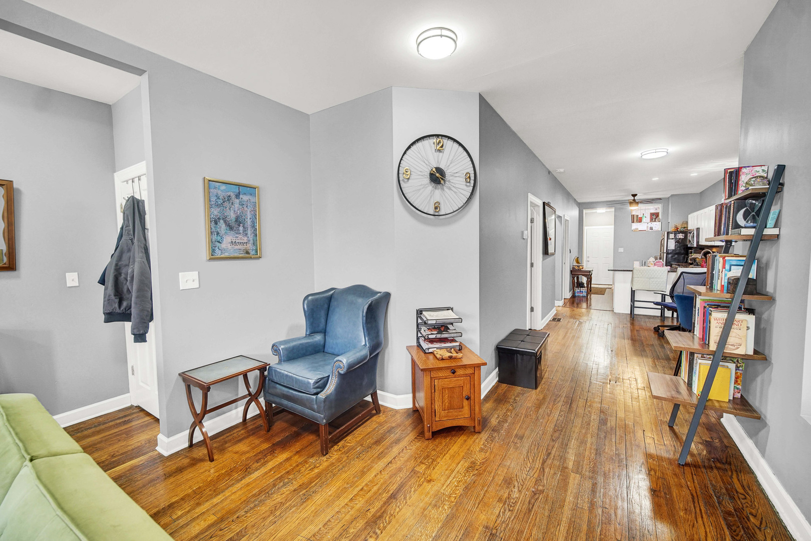 3410 W Walnut Street, Chicago, IL 60624