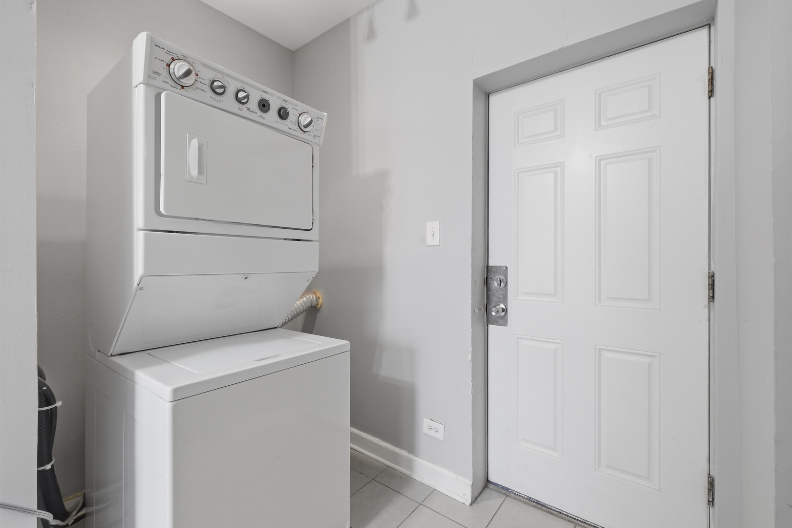 1657 N Spaulding Avenue #2, Chicago, IL 60647