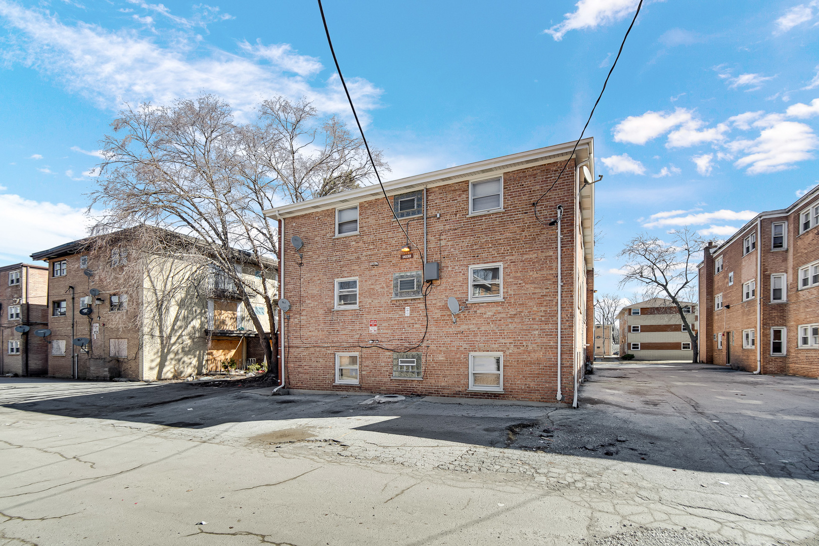 14132 S School Street, Riverdale, IL 60827