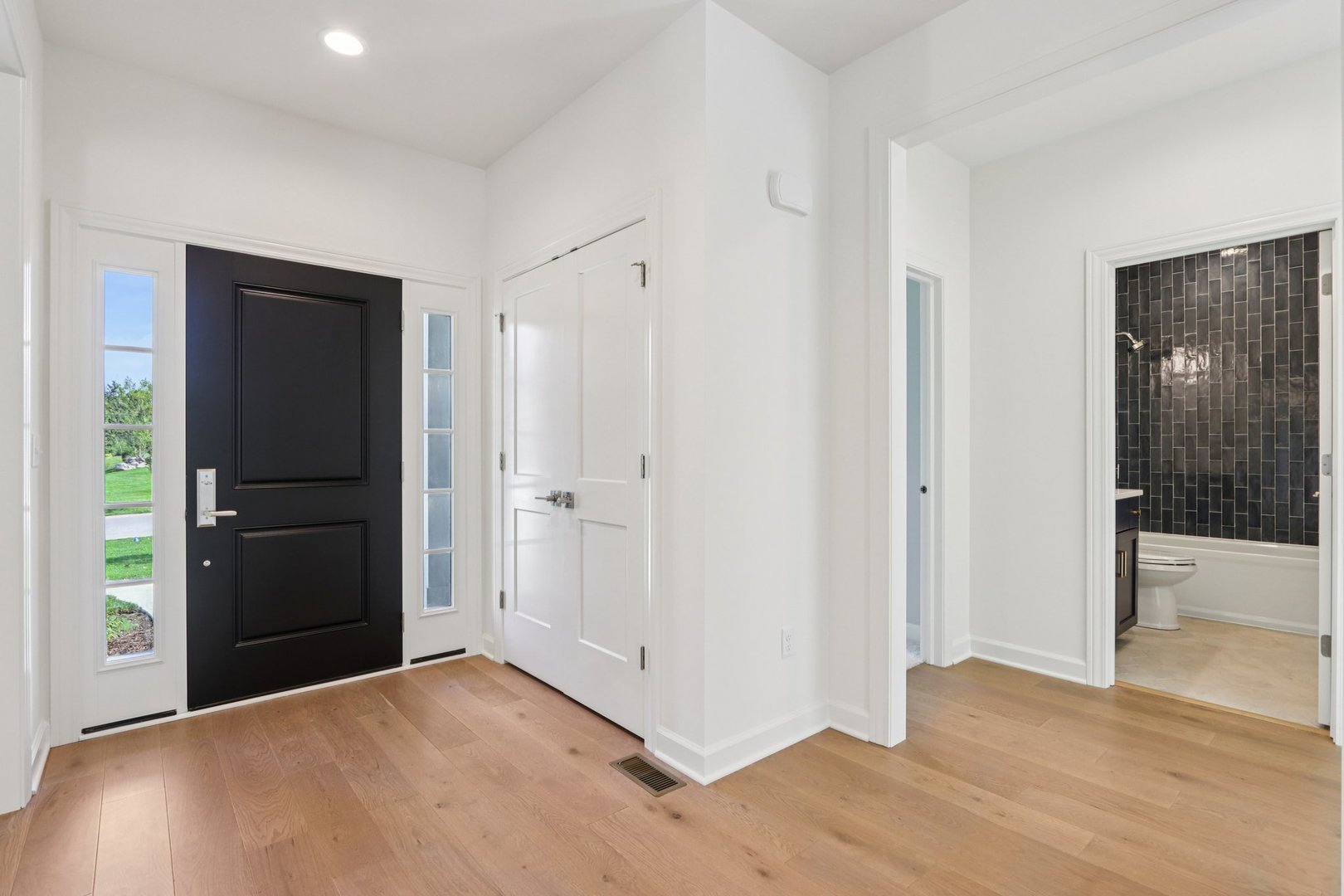 0S360 Kellar Square, Geneva, IL 60134