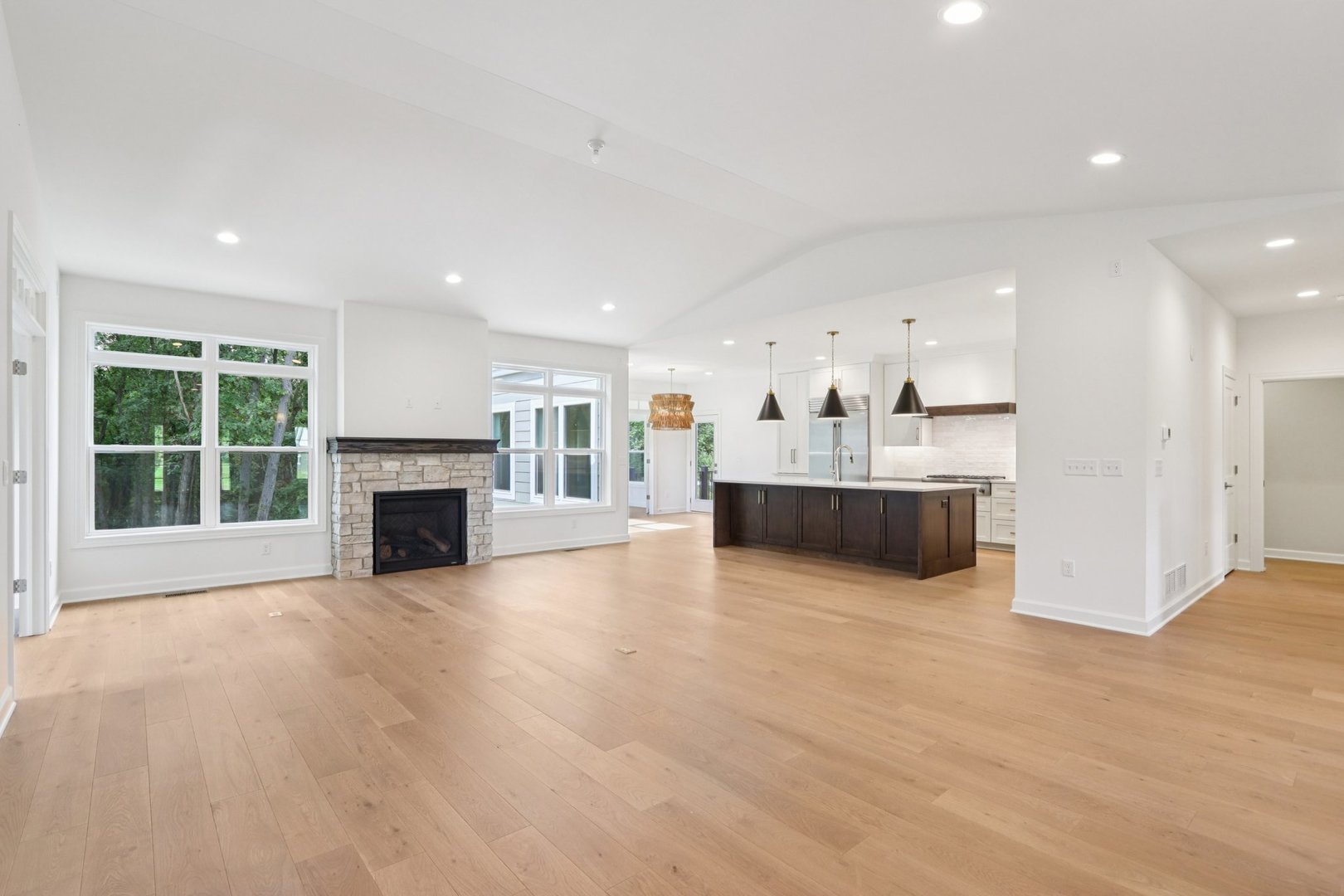 0S360 Kellar Square, Geneva, IL 60134