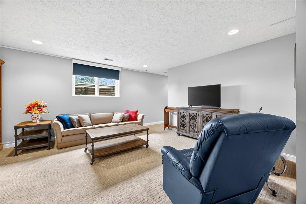 1409 Oakbrook Drive #2, Bloomington, IL 61704