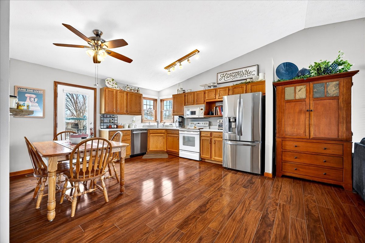 1409 Oakbrook Drive #2, Bloomington, IL 61704