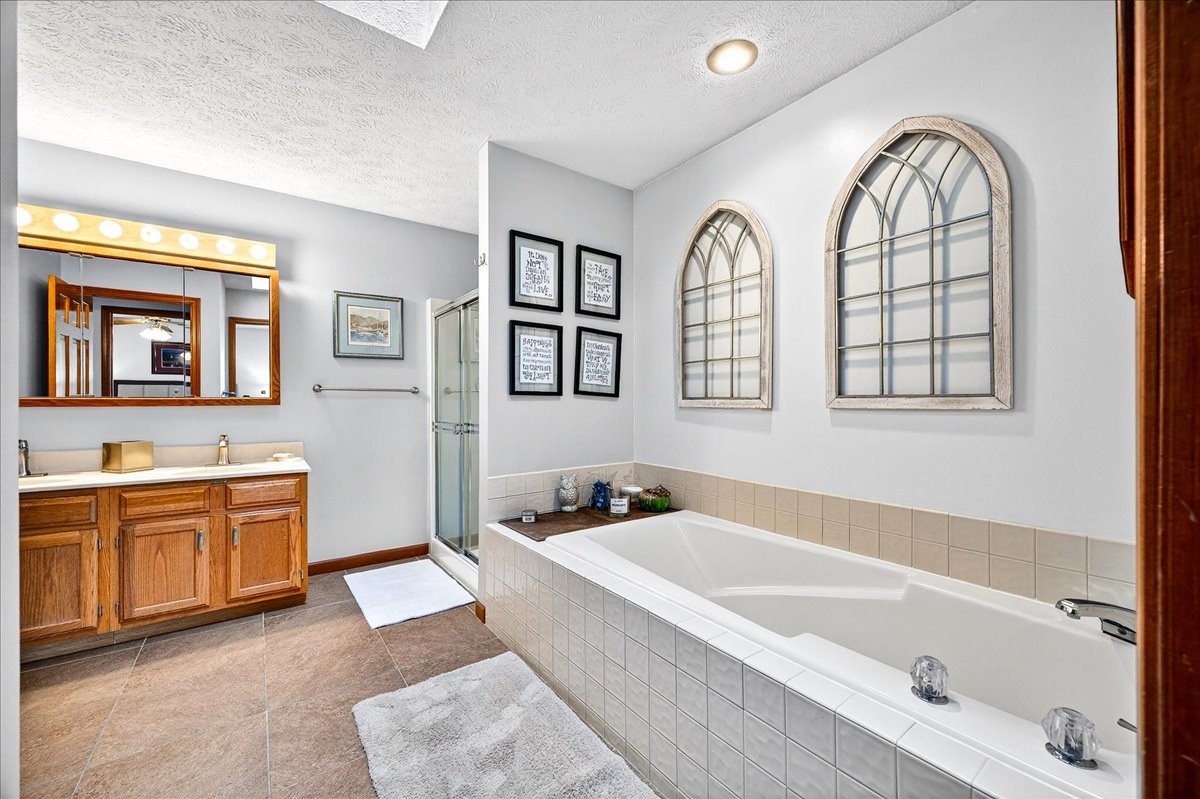 1409 Oakbrook Drive #2, Bloomington, IL 61704