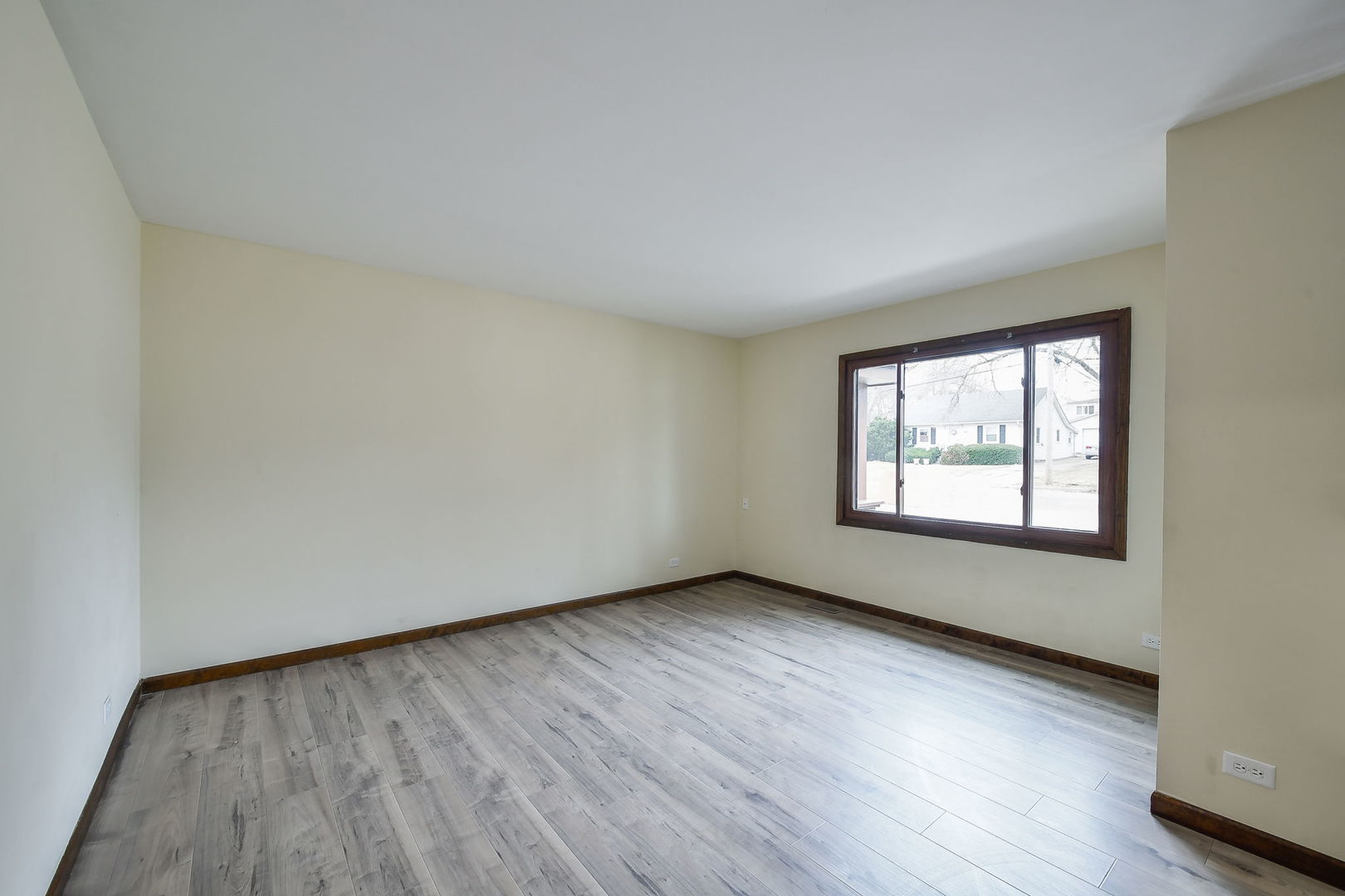 920 Zenner Avenue, Aurora, IL 60505