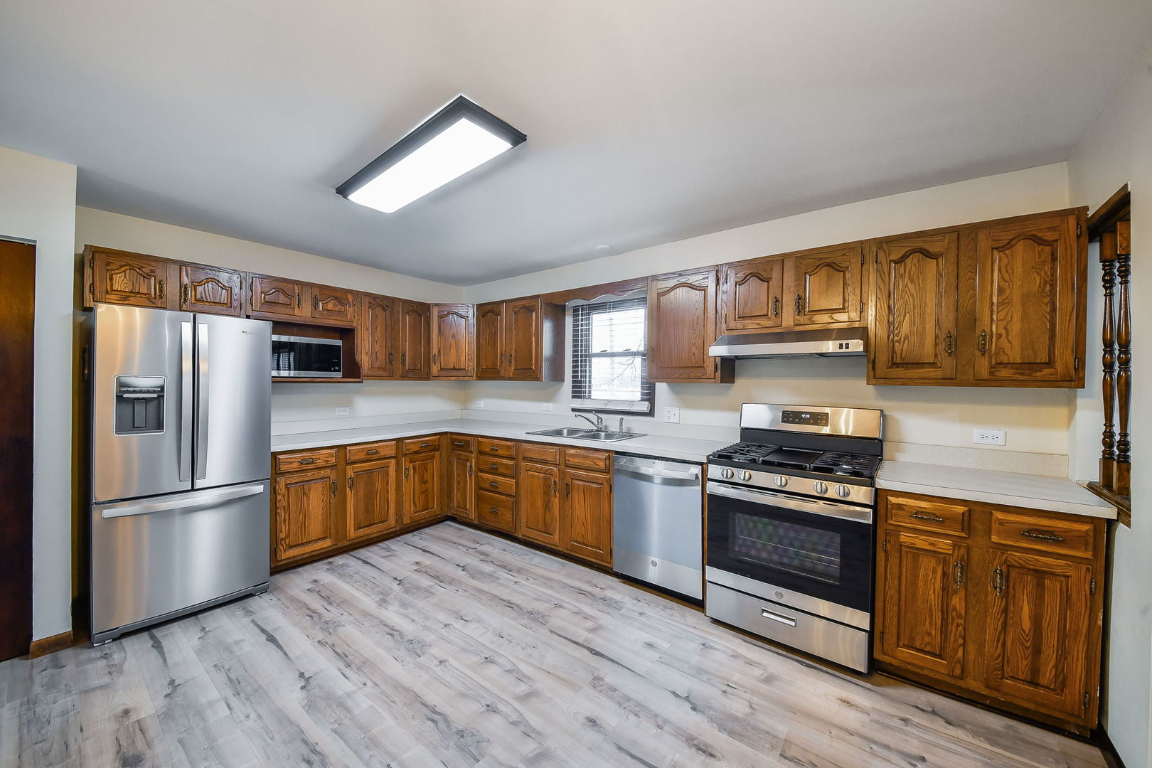 920 Zenner Avenue, Aurora, IL 60505