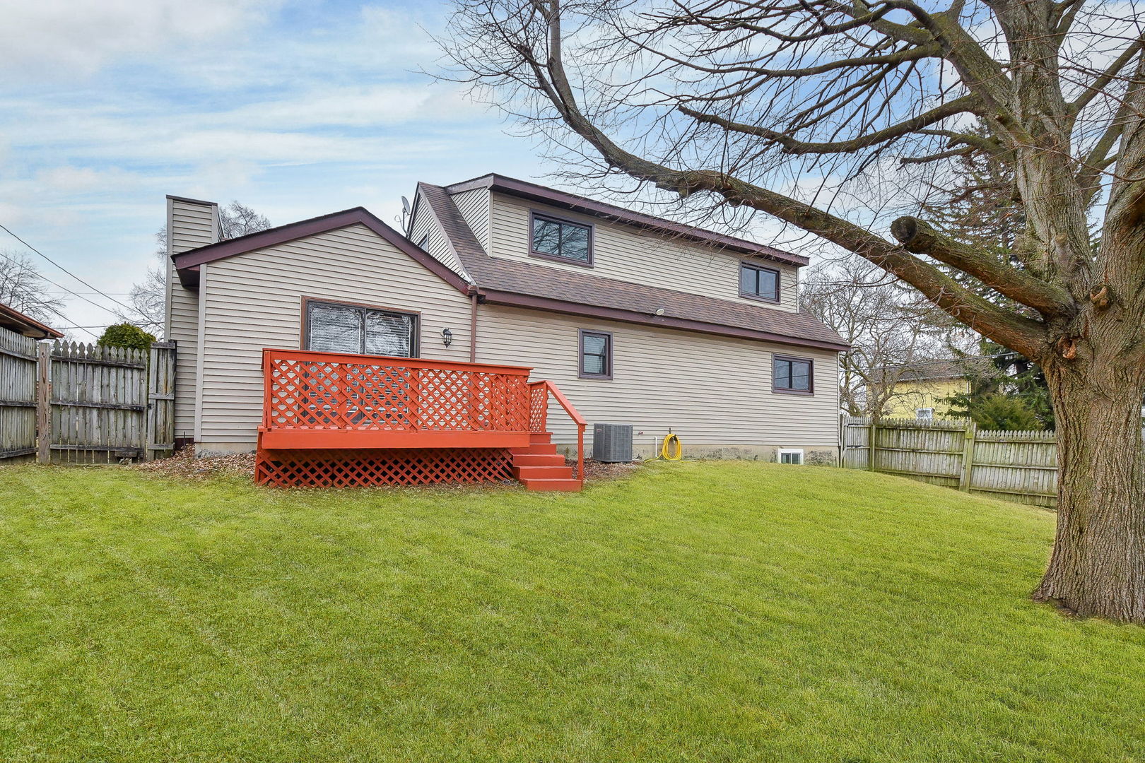 920 Zenner Avenue, Aurora, IL 60505