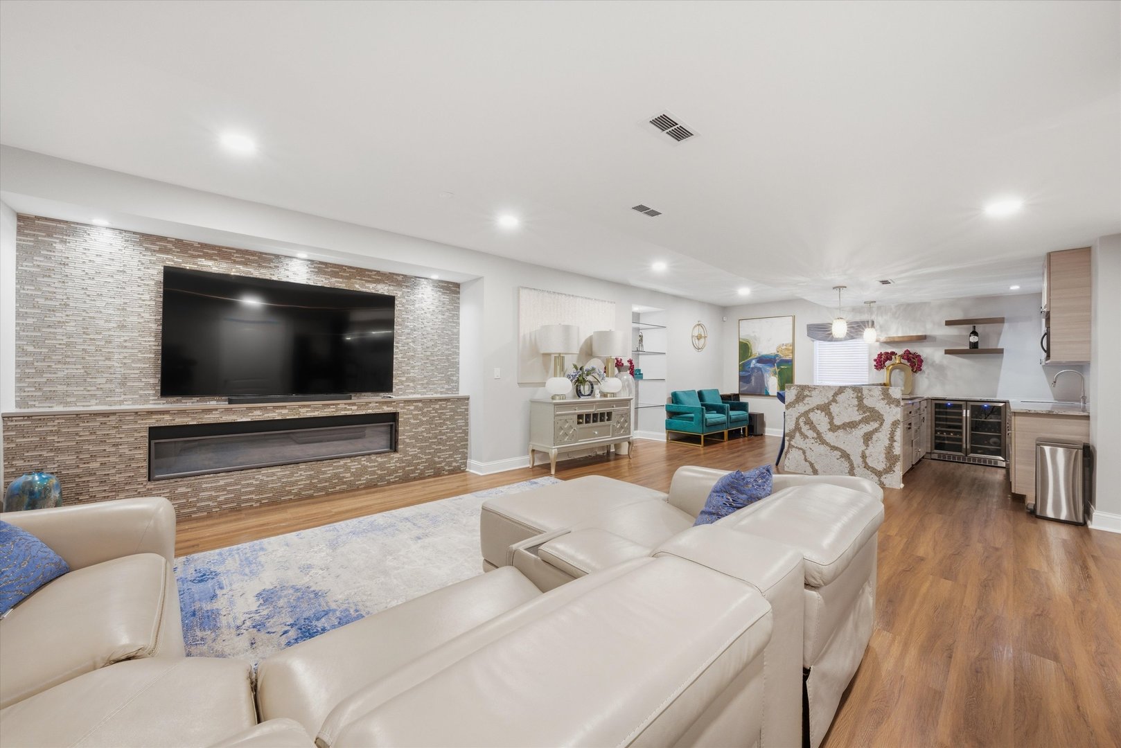 8613 High Stone Way, Frankfort, IL 60423