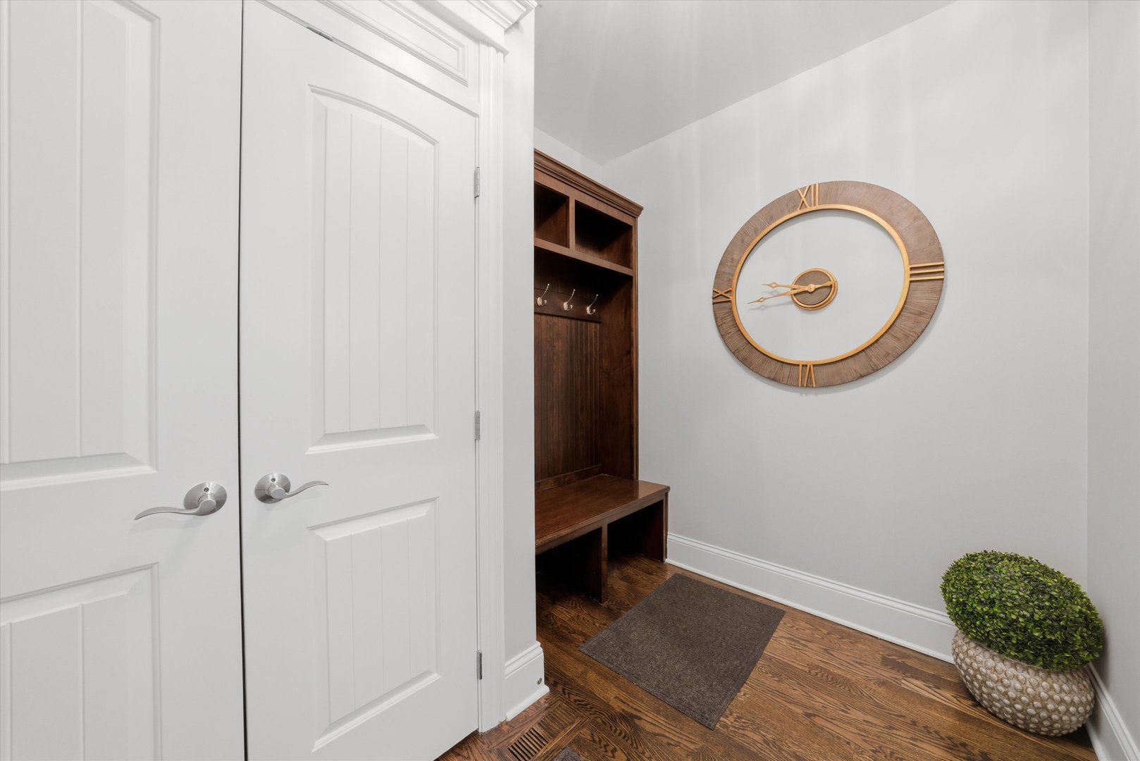 8613 High Stone Way, Frankfort, IL 60423