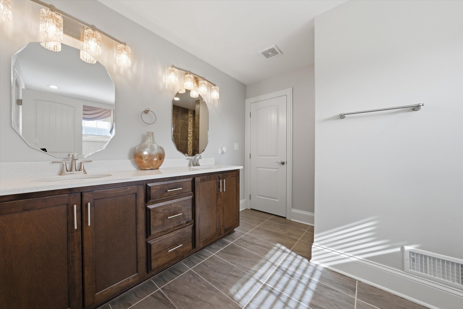 8613 High Stone Way, Frankfort, IL 60423