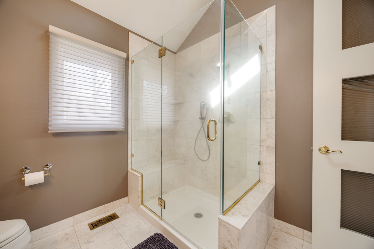 9706 Fox Shores Drive, Algonquin, IL 60102