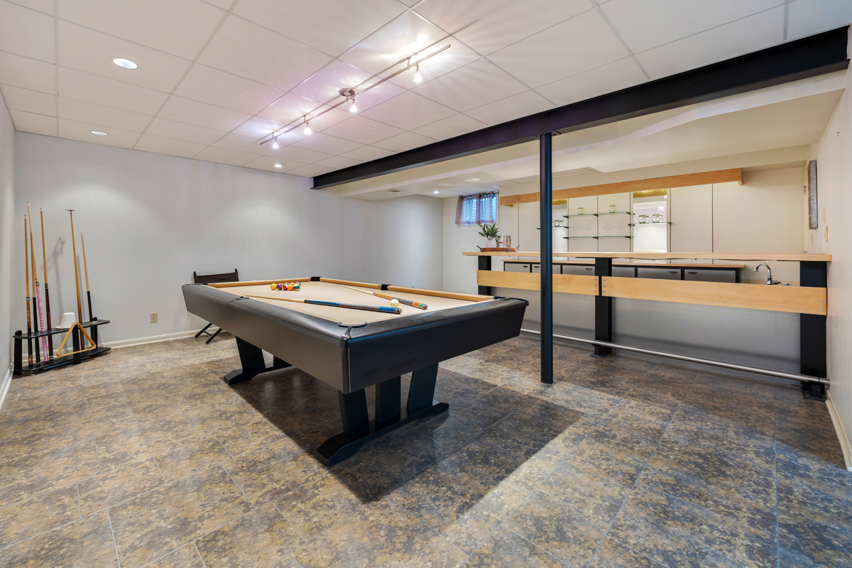 9706 Fox Shores Drive, Algonquin, IL 60102