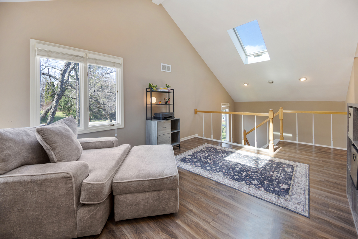 9706 Fox Shores Drive, Algonquin, IL 60102