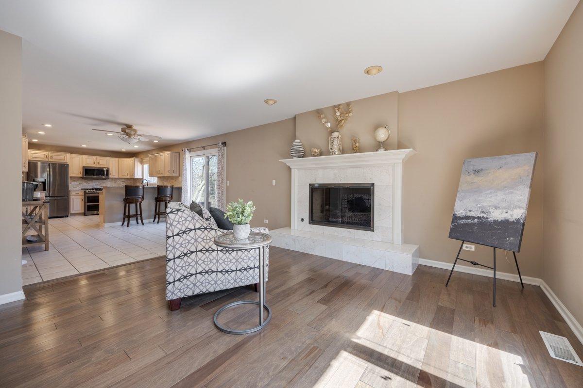 9706 Fox Shores Drive, Algonquin, IL 60102