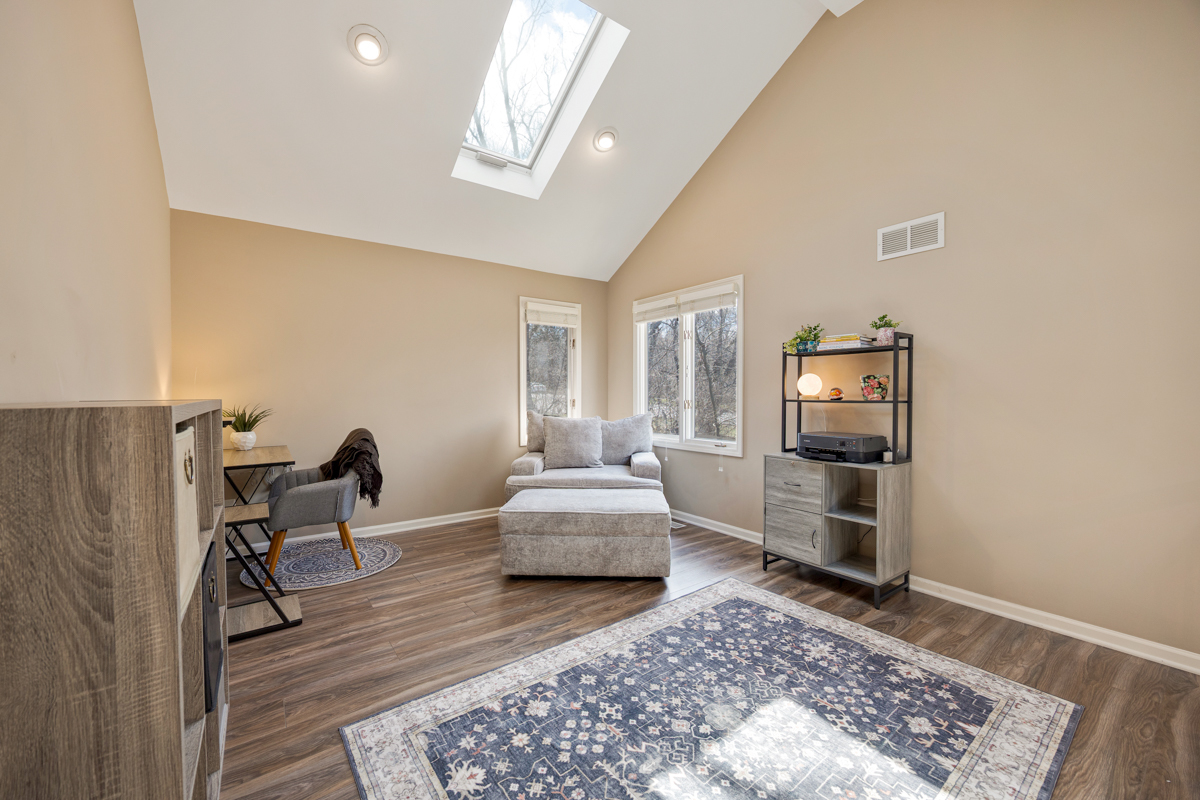 9706 Fox Shores Drive, Algonquin, IL 60102