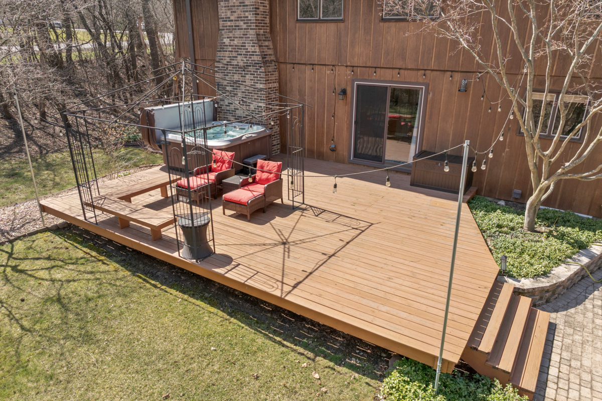 9706 Fox Shores Drive, Algonquin, IL 60102