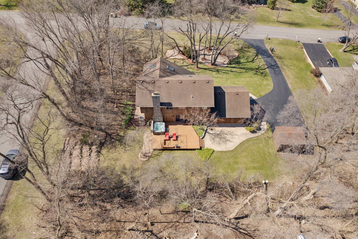 9706 Fox Shores Drive, Algonquin, IL 60102