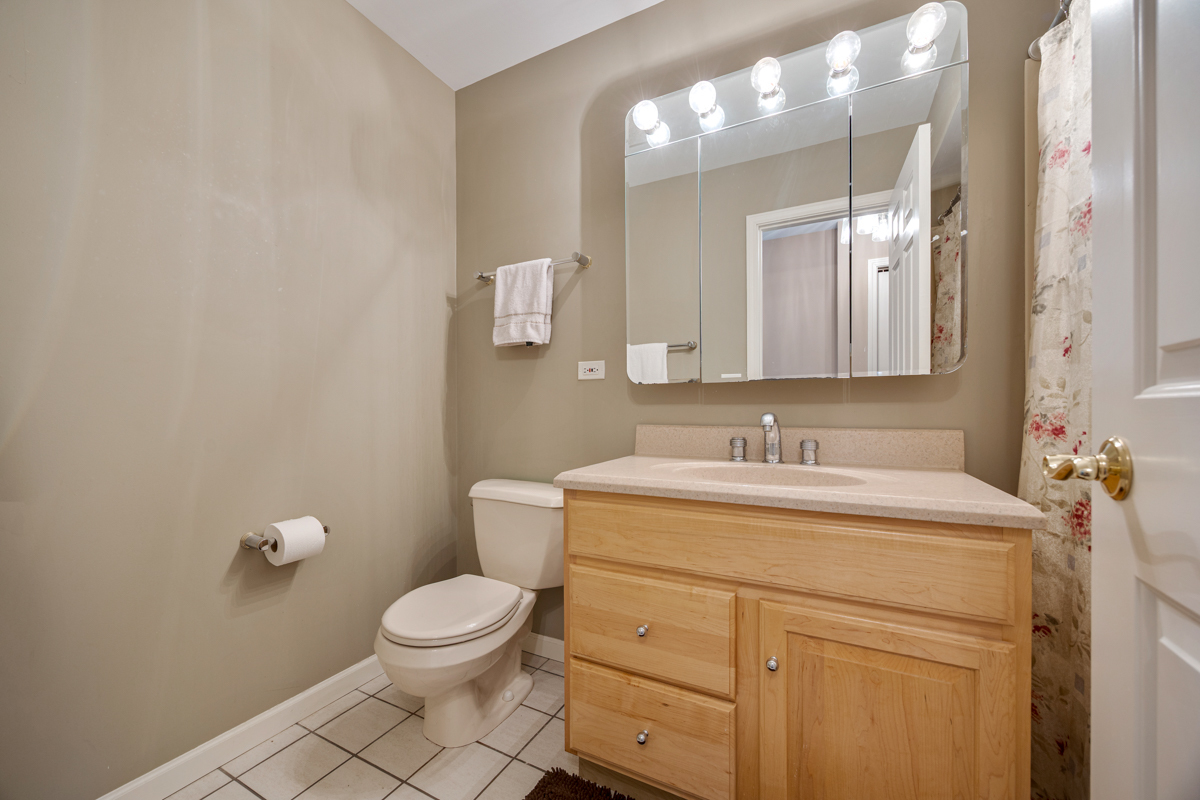 9706 Fox Shores Drive, Algonquin, IL 60102