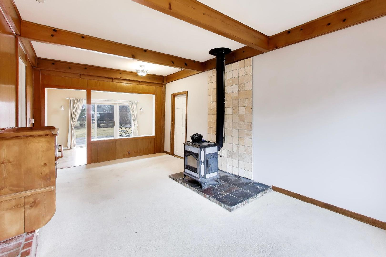 27W734 Parkview Avenue, Warrenville, IL 60555