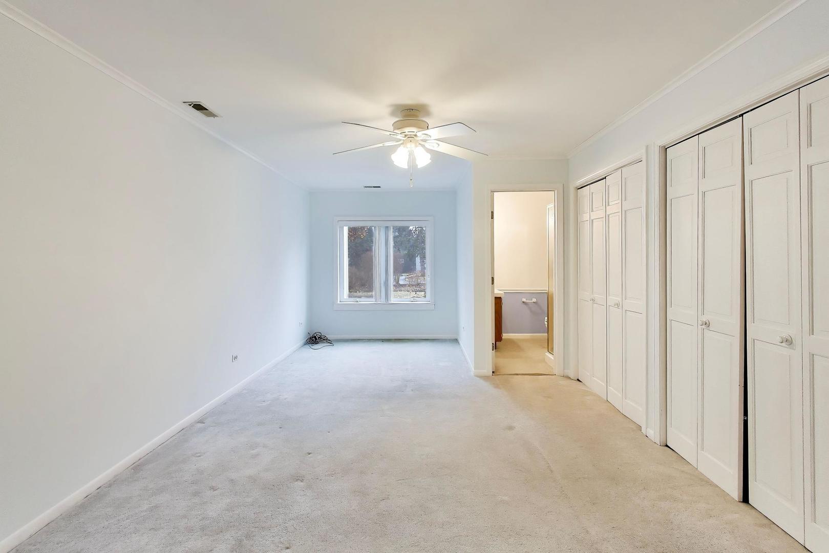 27W734 Parkview Avenue, Warrenville, IL 60555